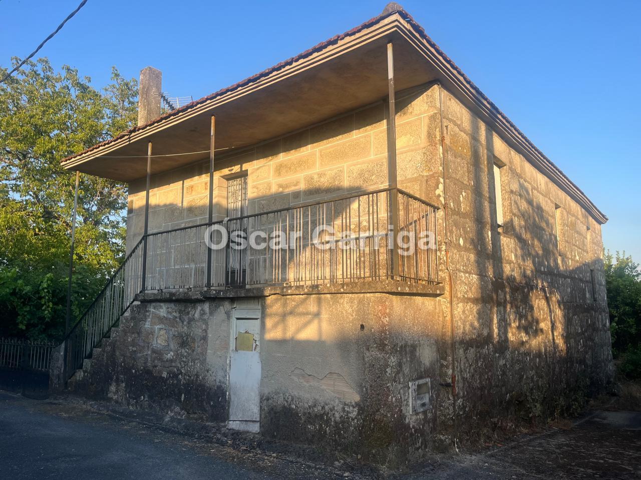 FANTÁSTICA CASA DEL RURAL GALLEGO, CON DOS FINCAS COLINDANTES. PIÑOR, OURENSE (SPAIN).