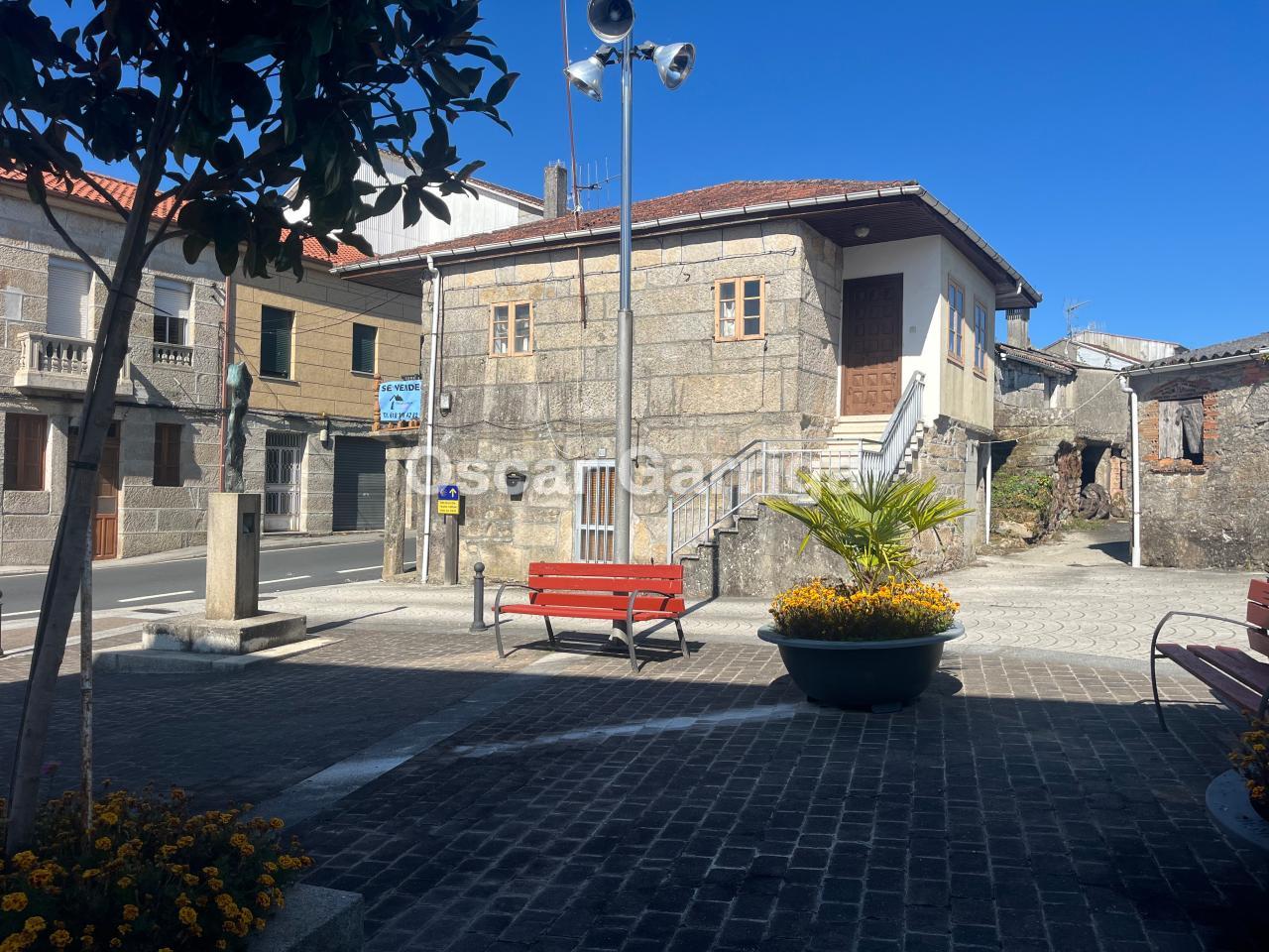 PRECIOSA CASITA CERCA DEL CENTRO DE CEA, OURENSE (SPAIN).