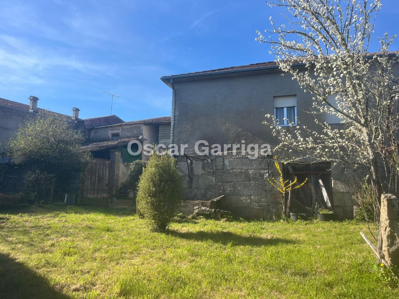 AUTÉNTICO DIAMANTE EN BRUTO DEL RURAL GALLEGO; CASA+ GALPONES + DEPENDENCIAS + 5.000 M2 DE FINCAS COLINDANTES A ALA VIVIENDA. TAMALLANCOS, VILLAMARÍN, OURENSE (SPAIN).