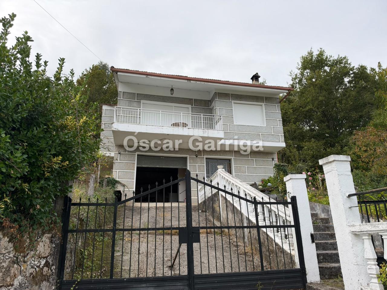 ¡SE VENDE EN BENTRACES (OURENSE)!