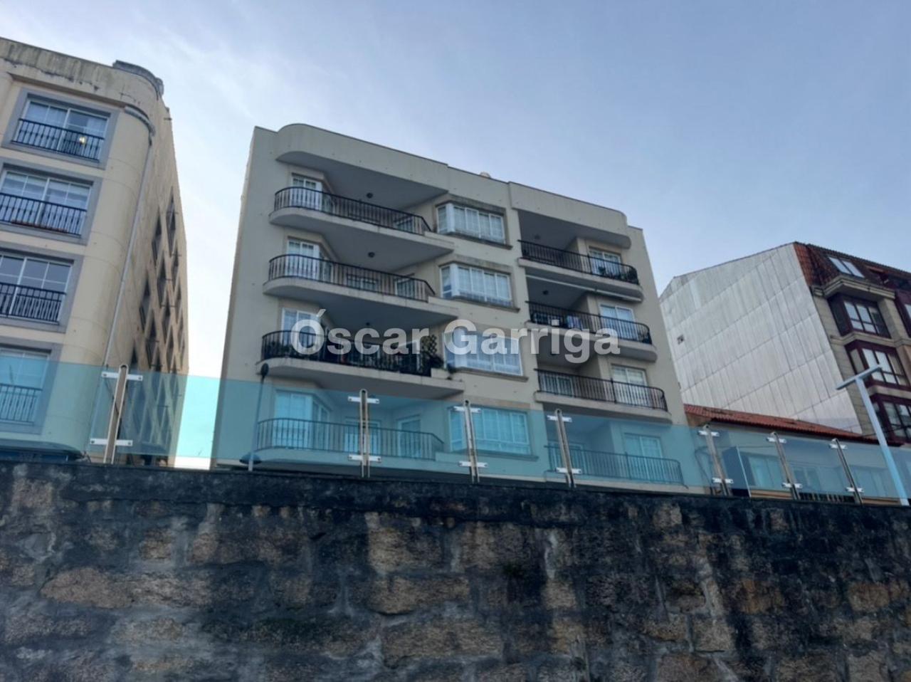 FANTÁSTICO PISO EN O GROVE (PONTEVEDRA), A POCOS METROS DE LA PLAYA. GARAJE INCLUIDO